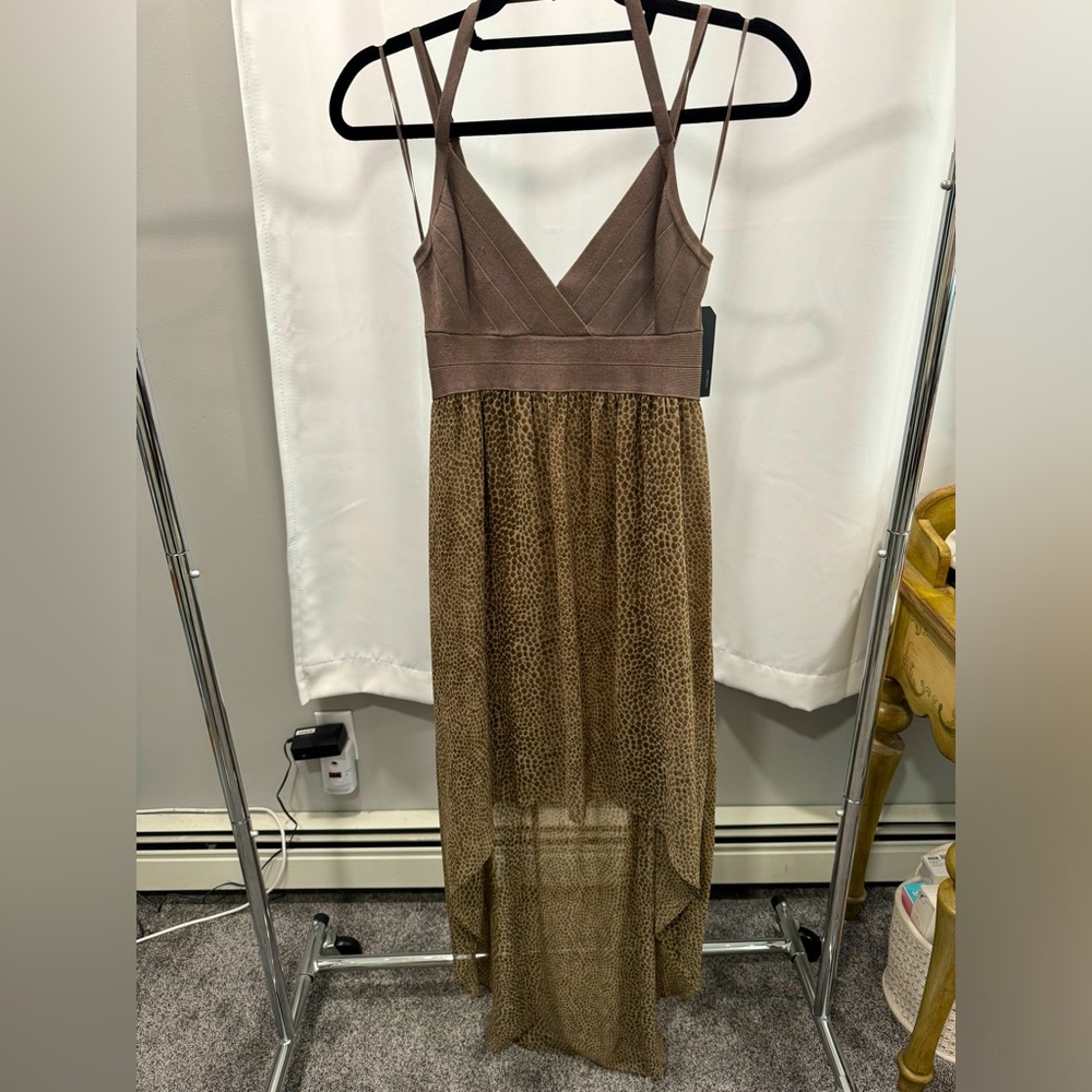 NWT GUESS hi low midi dress